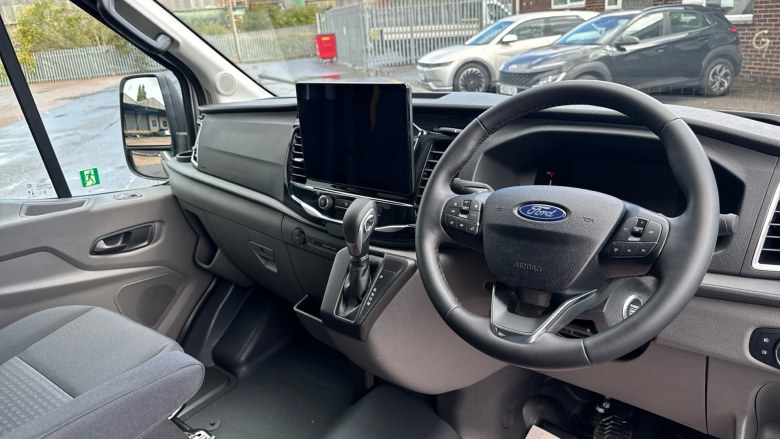 Ford Transit Minibus Transit 460 L4 Minibus Diesel Rwd 2.0 EcoBlue 165ps H3 17 Seater Trend Auto [Nav]